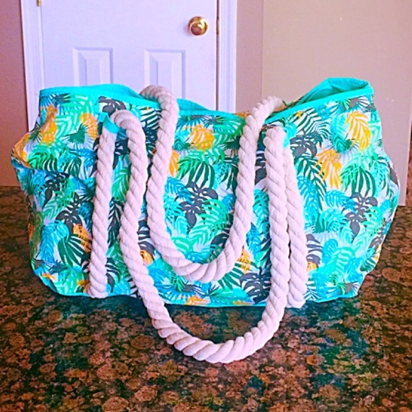 No Boundaries Handbags - Cute Beach bag.